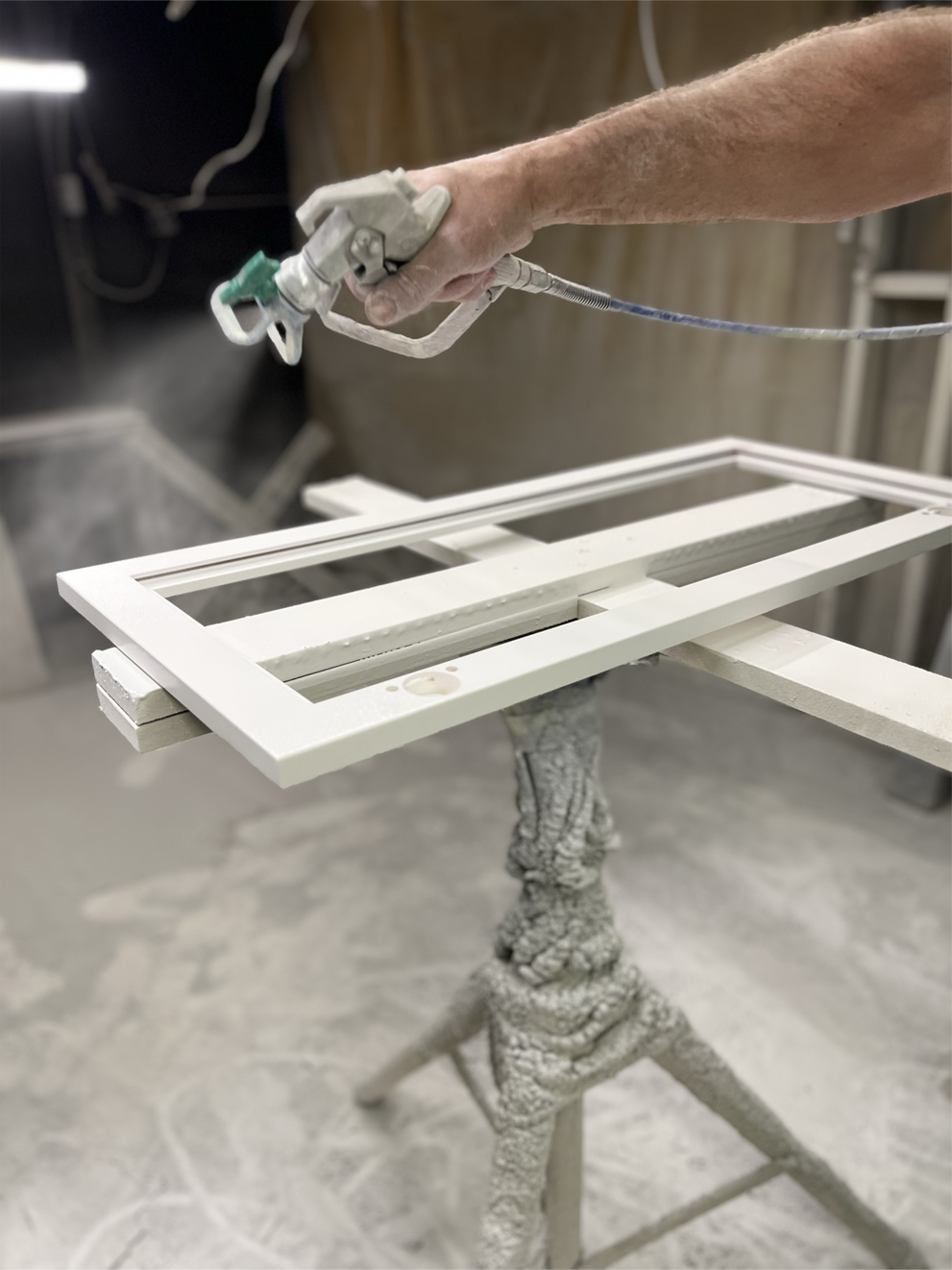 Cabinet
Finishing